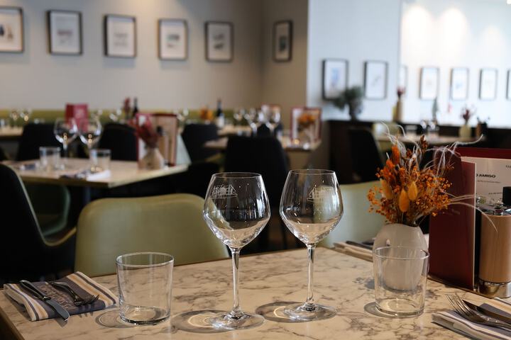 Dining 135 of 153