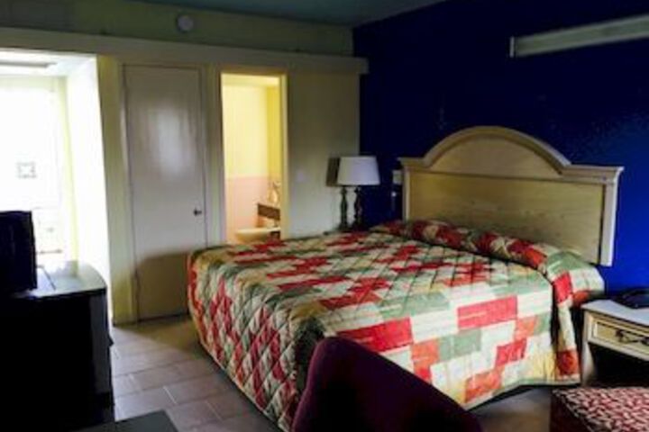 Room 21 of 31