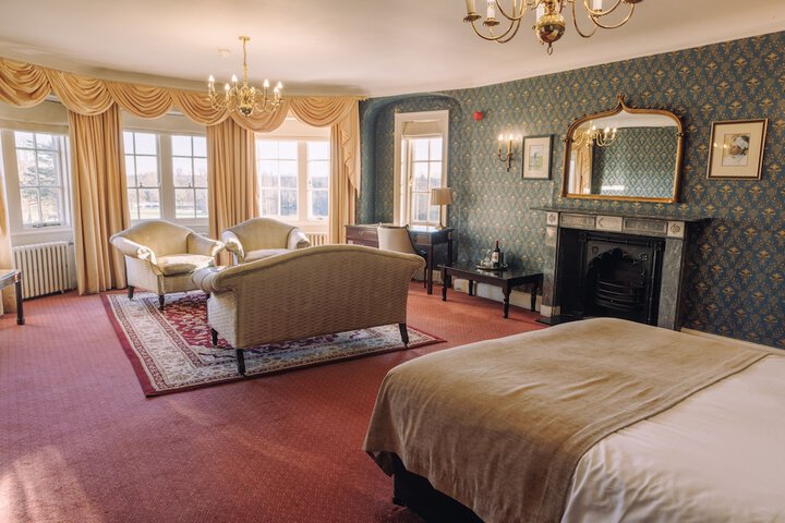 Room 30 of 77