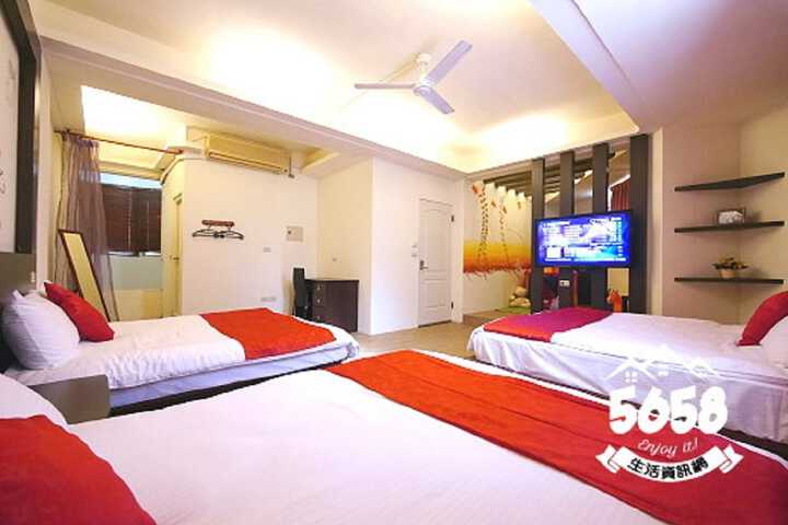 Room 9 of 20