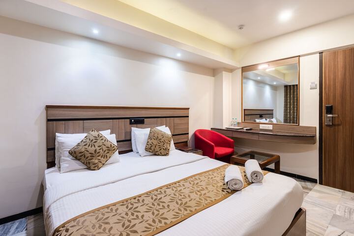 Room 10 of 50