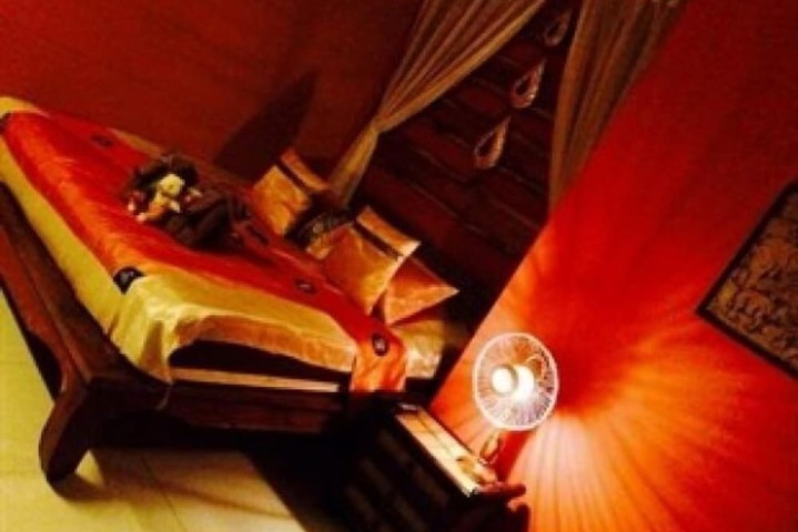 Room 8 of 29