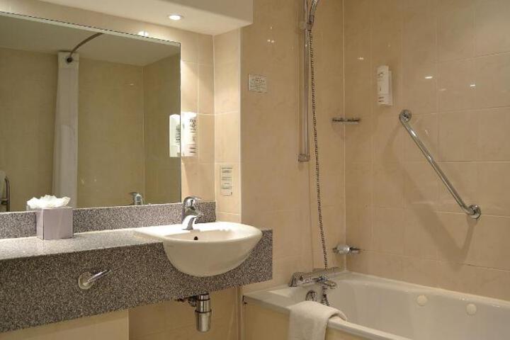 Photo 28