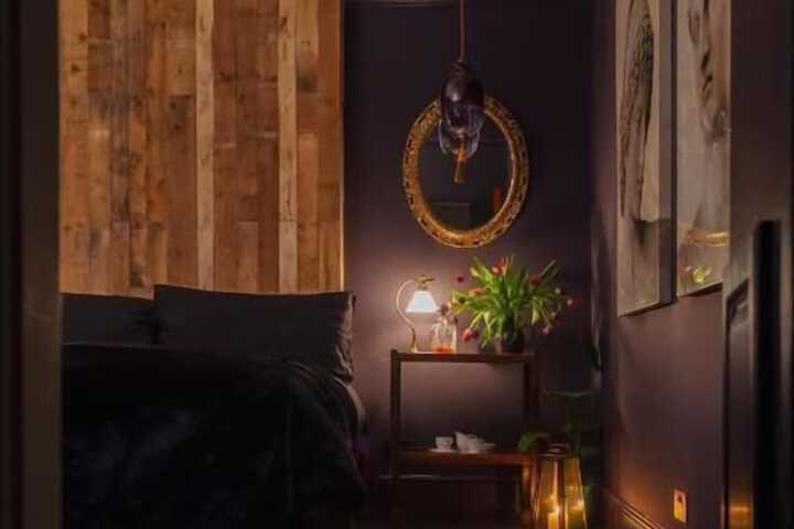 Room 11 of 39