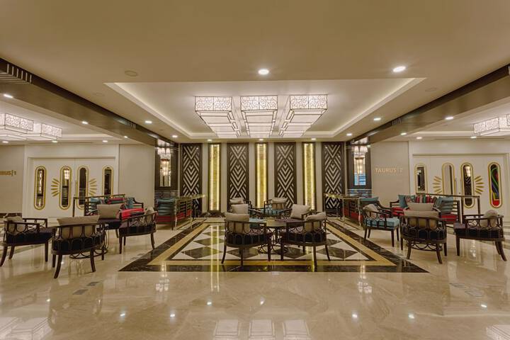 Hotel Interior 4 of 107