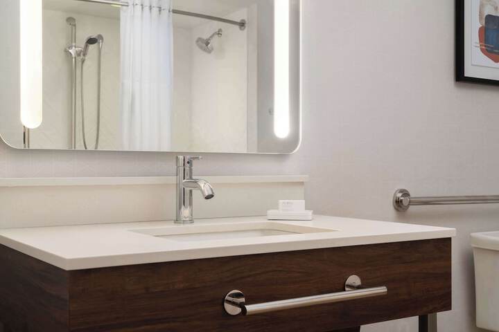 Bathroom shower