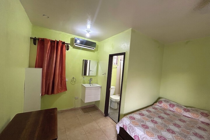 Room 12 of 26