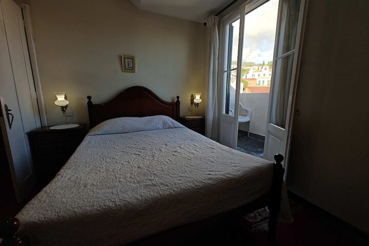 Room 71 of 141