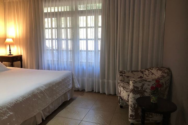 Room 7 of 223