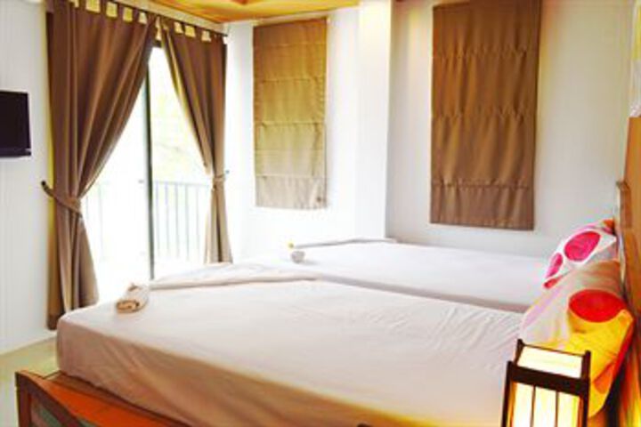 Room 7 of 39