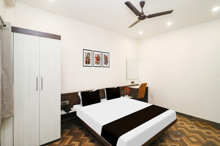 Room 15 of 27