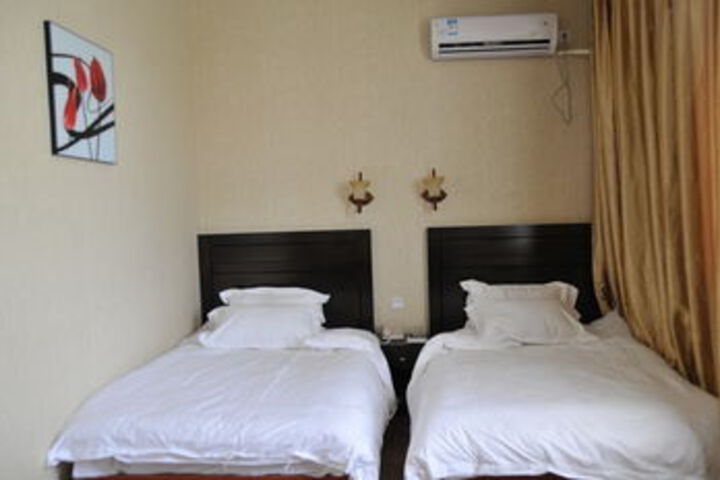 Room 10 of 31