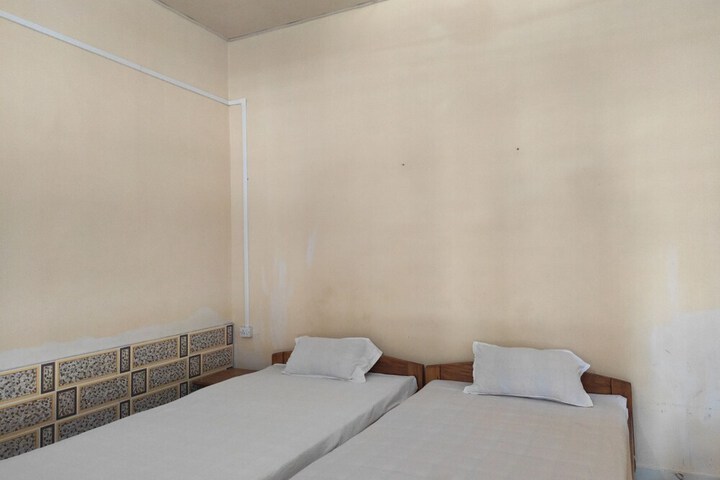 Room 16 of 31