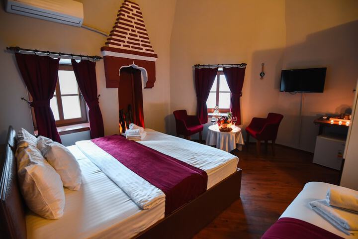 Room 18 of 71