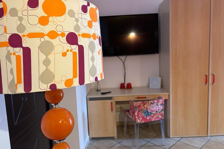 Room 25 of 80