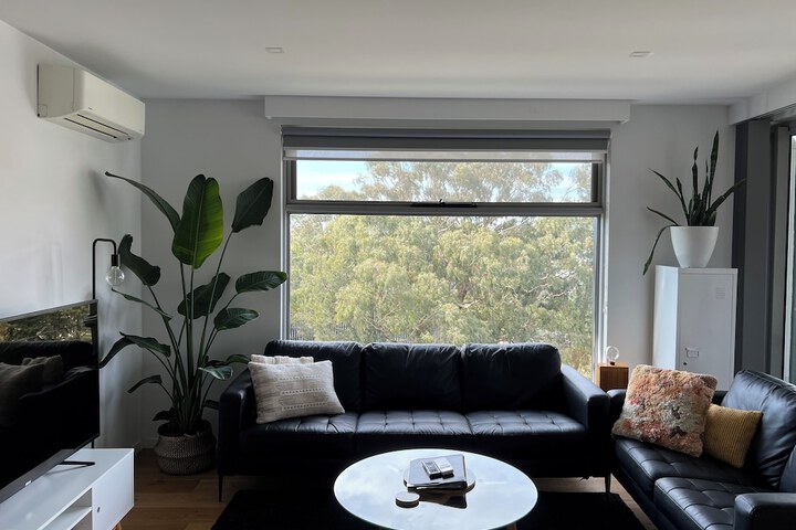 Room 15 of 66