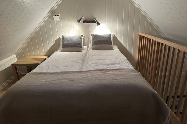 Room 8 of 68