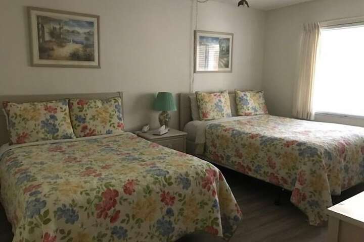 Room 15 of 164