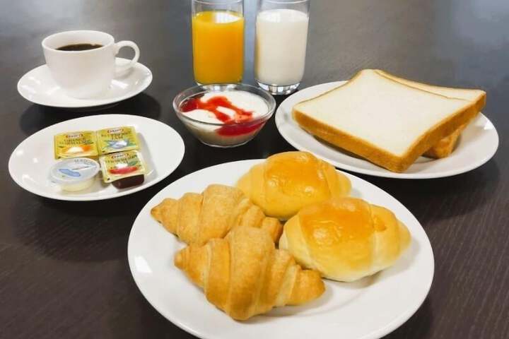 Breakfast/Coffee Service 36 of 48