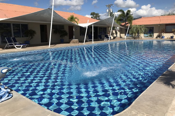 Pool 94 of 120