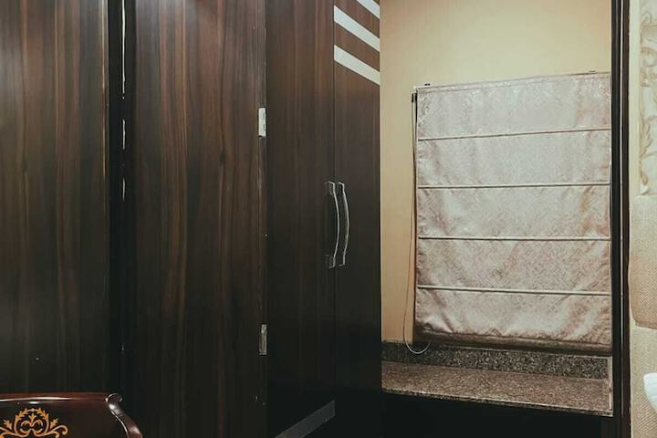 Room 35 of 53