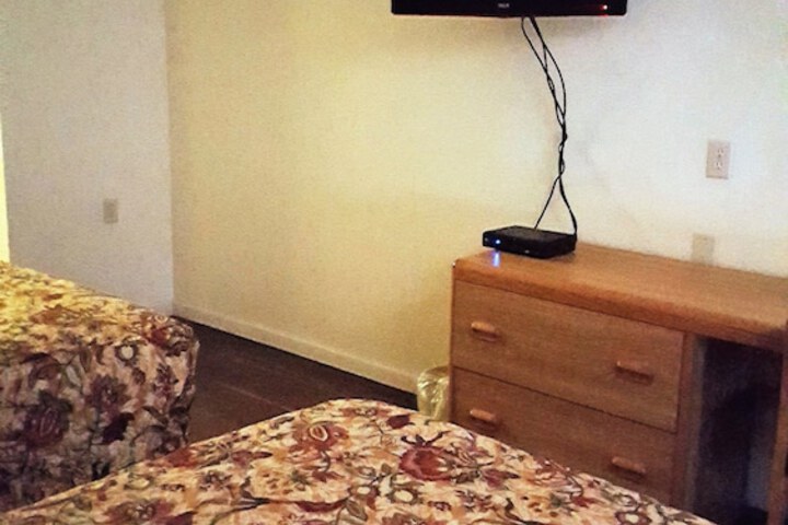 1 Double Bed (3 of 6)