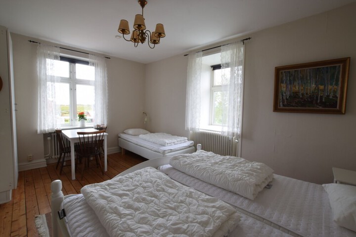 Room 9 of 46