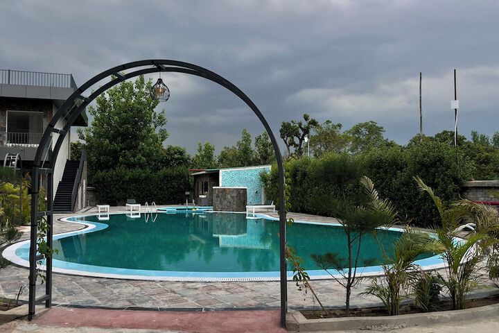 Pool 26 of 66