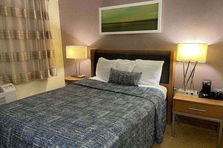Standard Double Bed (15 of 16)