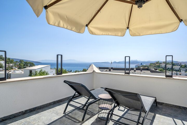 Terrace/Patio 24 of 68