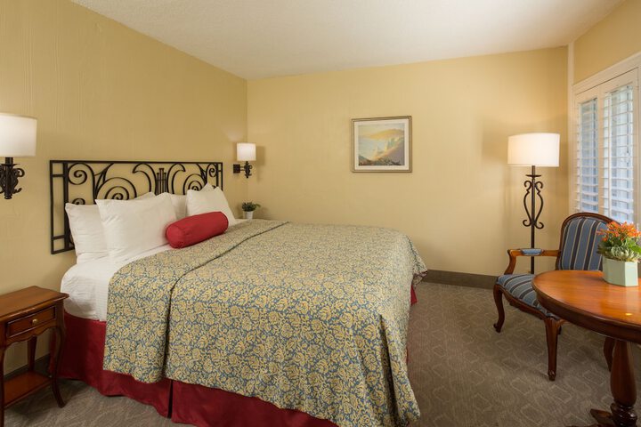 Room 12 of 23