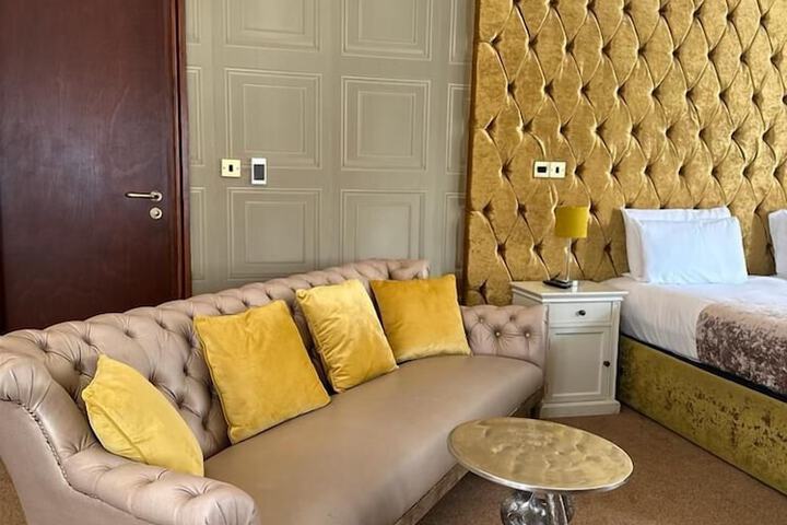 Room 59 of 96