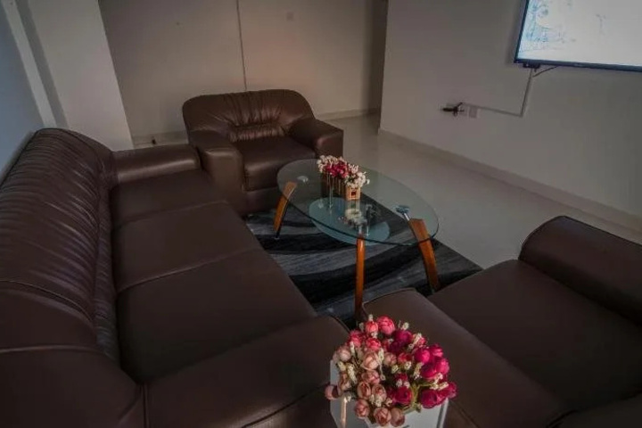 Room 15 of 24