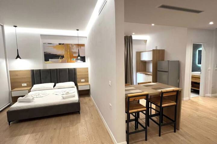 Room 14 of 73