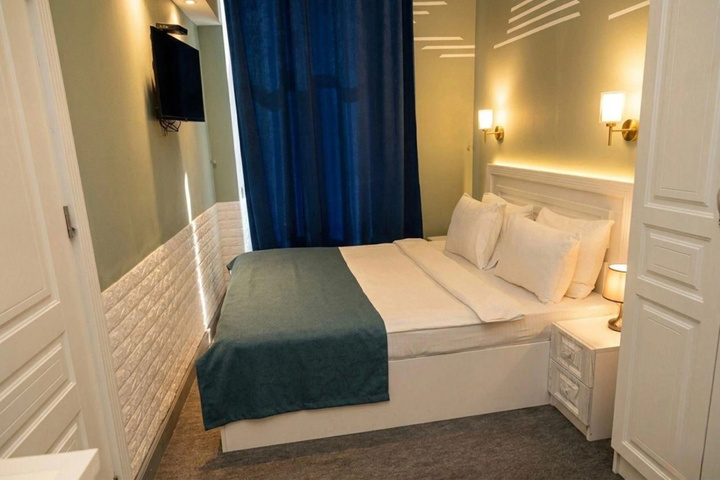 Room 4 of 21