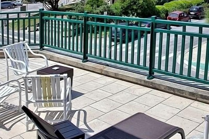 Terrace/Patio 29 of 32