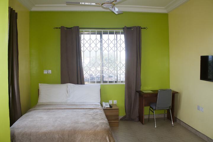 Room 5 of 22
