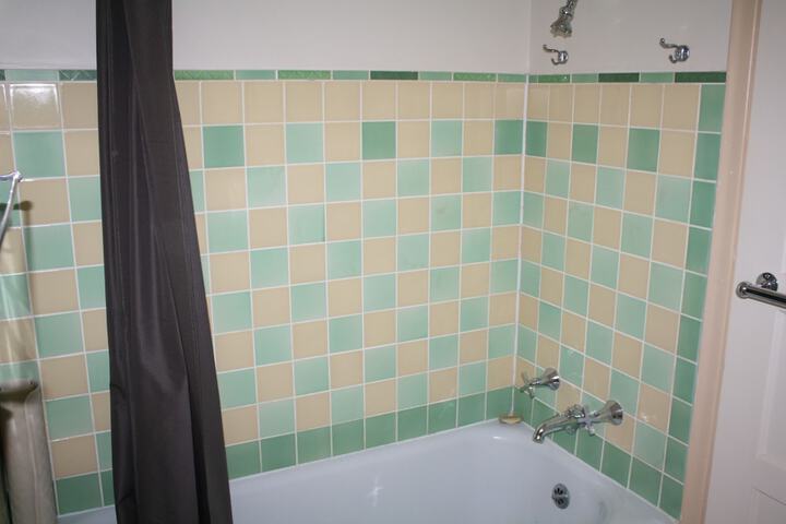 Room 53 of 118