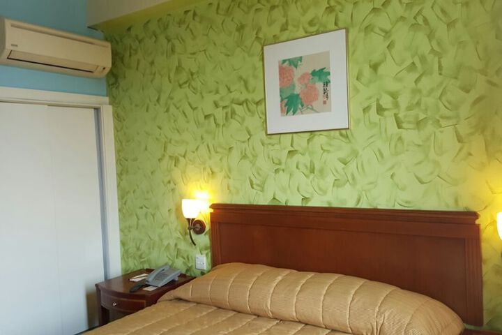 Room 41 of 75
