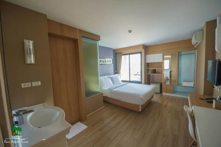 Room 9 of 23