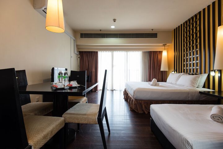 Room 29 of 77