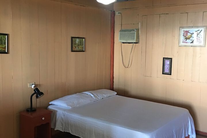 Room 6 of 54