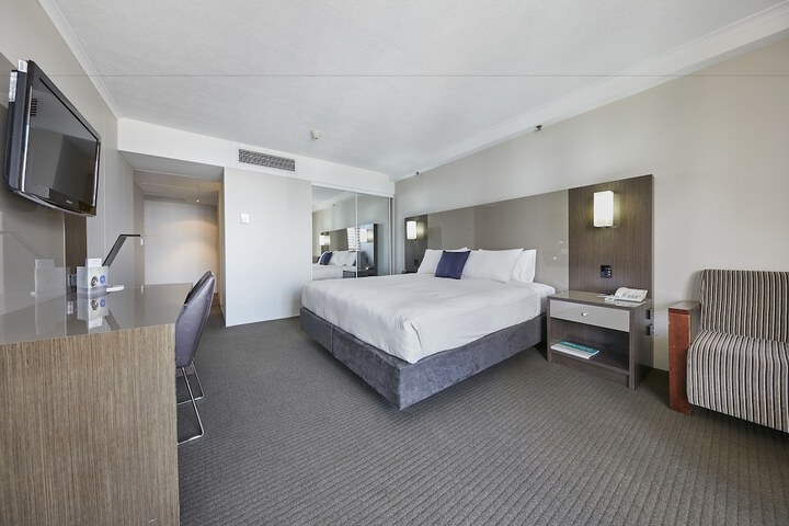 Room 10 of 105