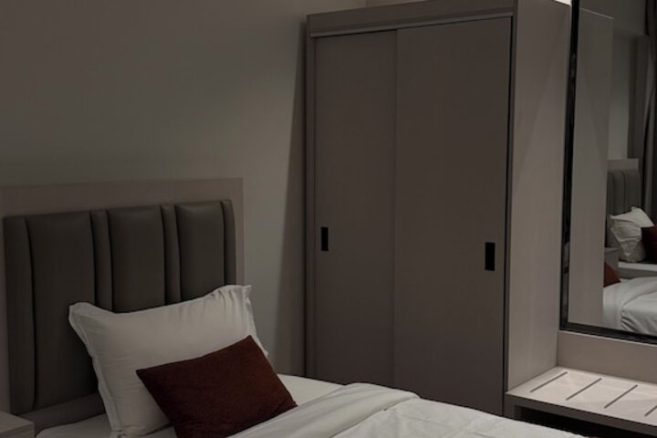 Room 4 of 29