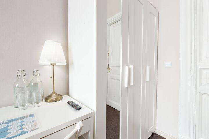 Room 20 of 63