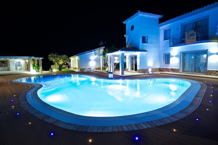 Pool 22 of 41