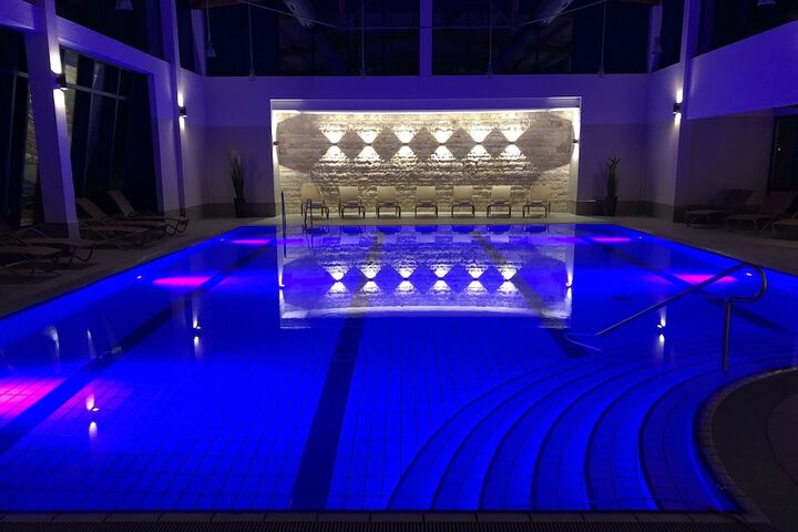 Pool 67 of 123