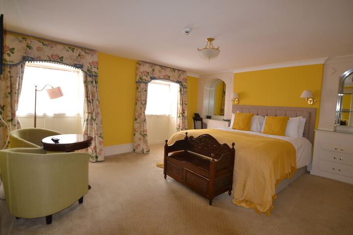 Room 7 of 43