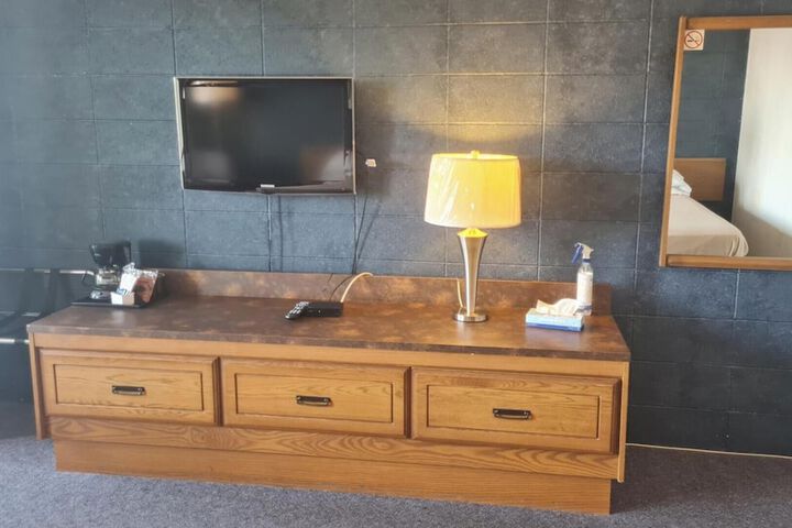 Room 9 of 46