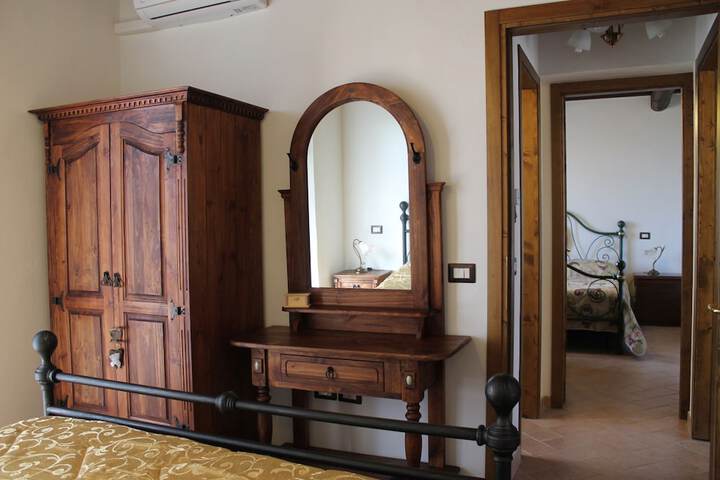 Room 7 of 51